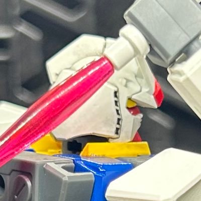 いつも見ていただきありがとうございます😊30代のプラモデル好きです。小学生の頃相当な数のガンプラを作ってました。仲良くしていただけたら嬉しいです!