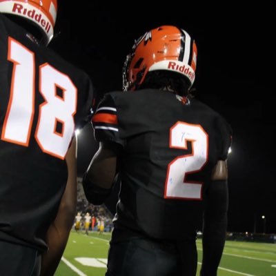 WR @…loading C/o 2025 E.F.E 🥷 6’1 192lbs GPA 3.3 hair cut station