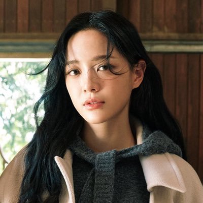 sejbeong's profile picture. Bentala hantarkan kirana pesona sang eunoia.