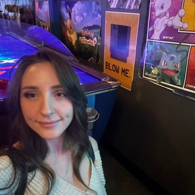 b_sharon50022's profile picture. 
