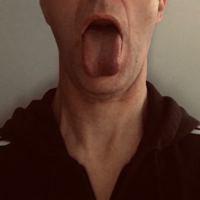 Berlin 🏳️🌈 Wer fickt mich ? schreib mir ...my passion big cocks for deepthroat/ ich liebe große Schwänze in meinem Hals /
