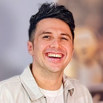 🤼@RiotCabaret Co-Owner (Next Show JUN 4)
🎙️ Presenter 📻 Producer
📙📗 Jamie McFlair Author x2 🎥 N60Sean YT ⚽ Bristol City