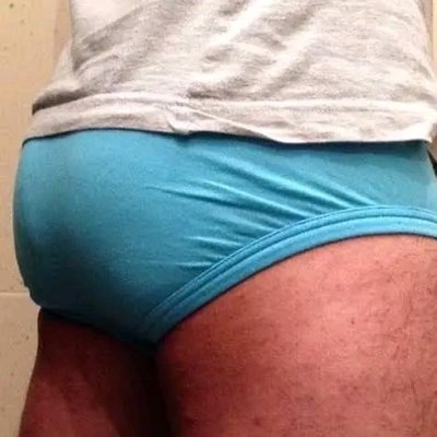 Cristiancruzz10's profile picture. Soy bisexual y me gustan los hombres maduros y los gordos