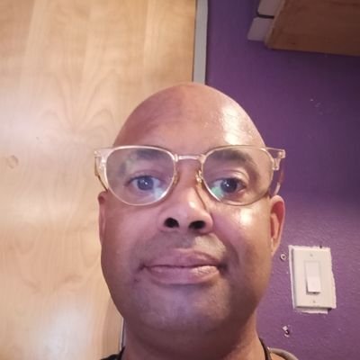 Bluewolf1986's profile picture. i am a gay top who haves a good personality and is HIV negative I am looking for a young prince charming to be with and to cuddle with