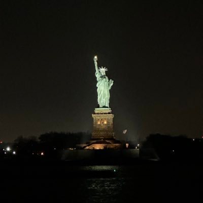 watevrhappens's profile picture. 