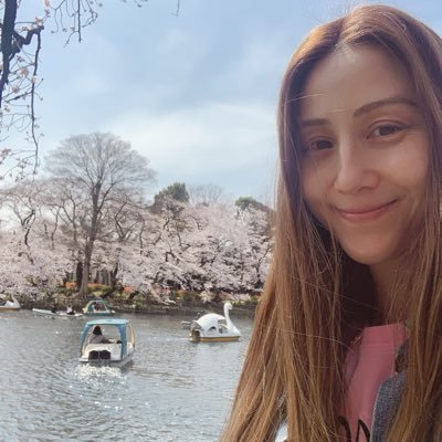 私たちは友達になり、一緒にデートや会話を楽しむことができます。一緒に買い物をして、親密なカップルの楽しさを味わう,LINEで私を追加してくださ