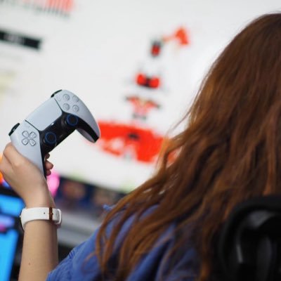 Architekt niemożliwych zwycięstw. Odkrywam świat przez gry, książki, filmy i seriale 🖊️| PC | PS5 | SWITCH |