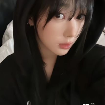 hJzRXfbtme3748's profile picture. リップピアス痛いけど可愛すぎー！