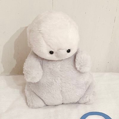 ぬいぐるみたちと生活しています /主に出てくるぬいぐるみは手作りラッコのポポ、コチ/人間は陶芸をしたりぬいぐるみを作ったり絵を描いたりする作家をしています/無断転載禁止
