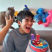 mi (@afourthable) 's Twitter Profile
