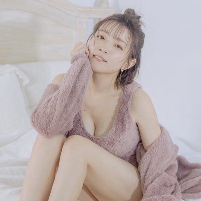 興味のあるお兄さんにいいねしてます♡ 恋愛相手受け付け中❤ 一旦メッセで待ってるよ