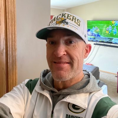 RogerP79883's profile picture. Father of 3 amazing boys 👦🏼👦🏼👦🏼 - Christian ✝️ - MS 🧡 and Parkinson’s disease 💙 fighter - GoPackGo 🧀 - GBR ⚾️🏈🏀🏐