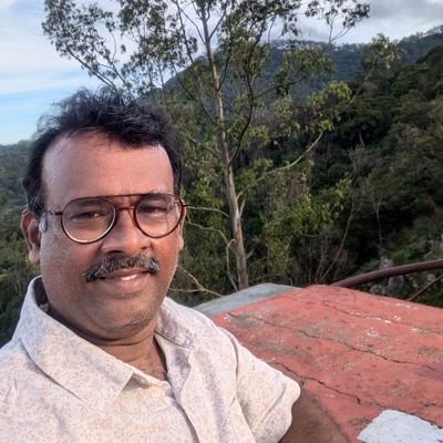 கப்பலோட்டிய தமிழன் செக்கிழுத்த செம்மல்
வ.உ.சிதம்பரம் பிள்ளை
அவர்களின் கொள்ளுப் பேரன்..
பெயர் : சுப்பிரமணியன் மீனாட்சிசுந்தரம். #கப்பலோட்டியதமிழன்