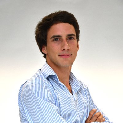 Passionate entrepreneur with a strong interest in 3D
Currently patenting a new VR immersive technology
Dev Freelance expert in Python, JS & WebGL technologies