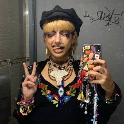 shnorny's profile picture. im 24 so preferably 20+ (minors dni !!! 18+ only) ♡ dm to buy content ♡ hard kinks no tw :3 freakpilled and kind of asexual, if u entice me, u can keep me