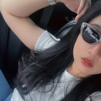 ⓘ This user wanna move to another city and start a new life.
