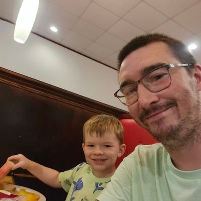 Linksdad1993's profile picture. Just a humble guy,crypto hunter,  please follow me on my journey