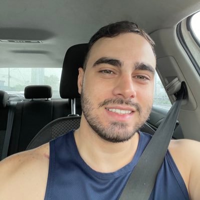 rruanderson's profile picture. só observando