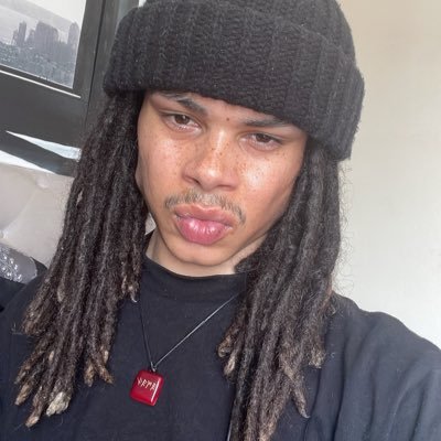 _Andrayas's profile picture. 𝚜𝚞𝚗𝚗𝚢-𝚜𝚒𝚍𝚎 𝚞𝚙