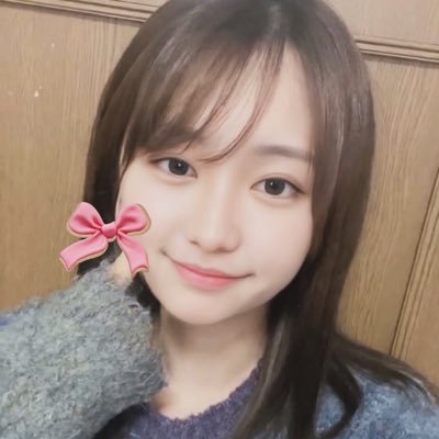 私たちは友達になり、一緒にデートや会話を楽しむことができます。一緒に買い物をして、親密なカップルの楽しさを味わう,LINEで私を追加してくださ