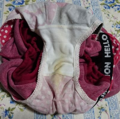 akb2106's profile picture. 女性用ショーツが大好きなおっさんです

売り子さんから買取します
買取条件ゎコミュニケーションのとれる人w