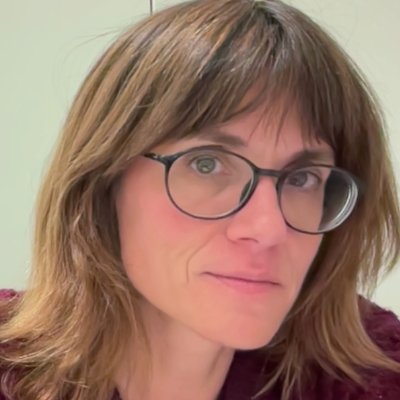 Doctora en Filología Española. Profesora en la UAB. También soy madre de dos niñas. Ahora escribo más en https://t.co/zWwiTW4FE6 que aquí.