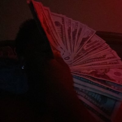 lilkwitdrizzy's profile picture. @swipedsum2xx #longlivethem☔️☔️☔️ freemycrew🫶🏾