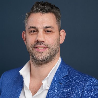 A Senior Commodity Broker with Daniels Trading and StoneX in Chicago.
