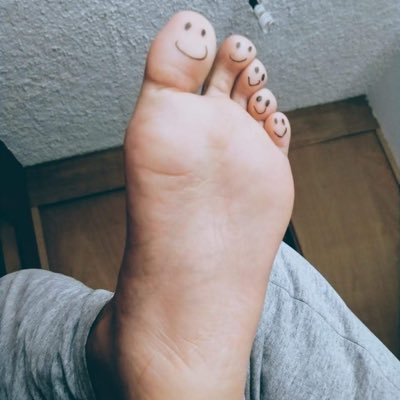 Apolo_zantana's profile picture. Y empece a liberarme de todo lo que no era saludable: situaciones, personas, gustos y cosas. Lo llamaron egoísmo, yo lo llame amor propio