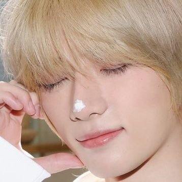 ♡ TXT ♡ ♡Beomgyu 🐻 :)
Kai 🐧soobin 🐰taehyun 🐱 yeonjun 🦊
( fan account)
1998 ♡