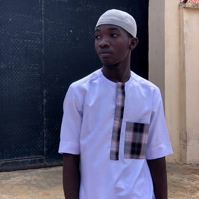 Muslim| Unilorite| Educationist📙| Community manager| Barcelona ❤️| Messi 🐐