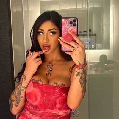 Persian Armenian succubus 2x AVN Nominated XBIZNominated Pro Bookings: @hussiemodels PrivateBookings: @thetrystagency