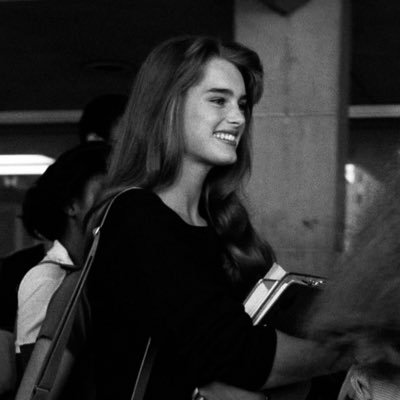 xif_7i's profile picture. 