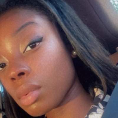 Miel intense de Mbandaka, douceur de Lisala 🍯🇨🇩 • . IG : Sarahcataliya
