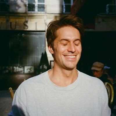 honeysugarpiee's profile picture. 