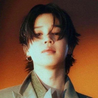 23 | | here for the bts and my omegaverse obsession | lot of 🐱🐿️ but i fw everything | i draw | 🔞 nsfw