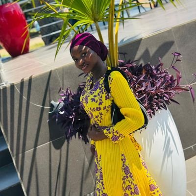 Hard_Aisha's profile picture. Trainee journalist 🖋️ 
IT enthusiastic 🤝
Digital witch student 😎
Customer support specialist and advocate 👥🗣️