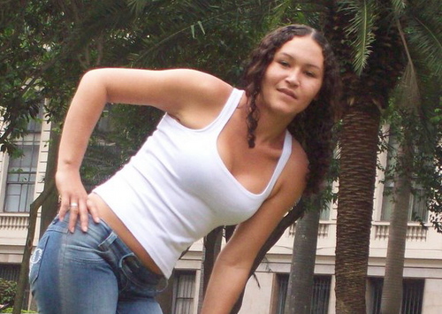 Sou Cleunnice J.P!! Sou praieira, sou guerreira, to solteira...Quero mais o que??
rs rs rs =))