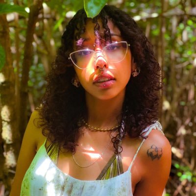 My alter ego wants to be a sex symbol 🏳️🌈 / Fashion Student/ Caribbean baddy🇵🇷 / 21