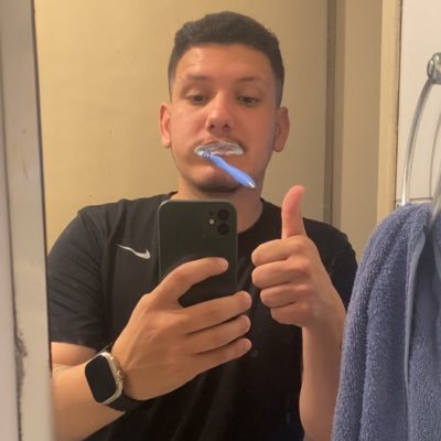 juro solenemente não fazer nada de bom • @LFC • @SCInternacional