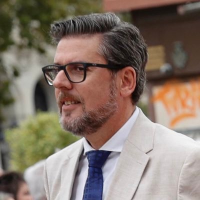Diputado Corts Valencianes Grupo Popular Arquitecto Técnico e Ingeniero de Edificación✏️📐