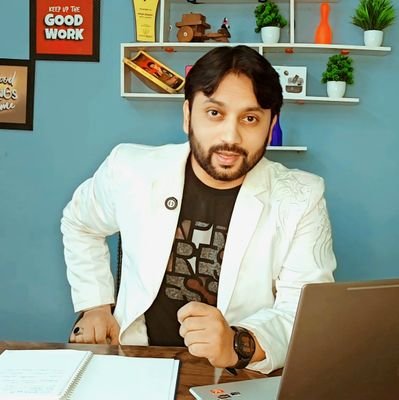 AltaafShaikh's profile picture. Journalist/ Anchor/ Writer/ Film Critic - Utilized skills with Zee Media, Tv9, Jai Maharashtra, Live India News Channels.