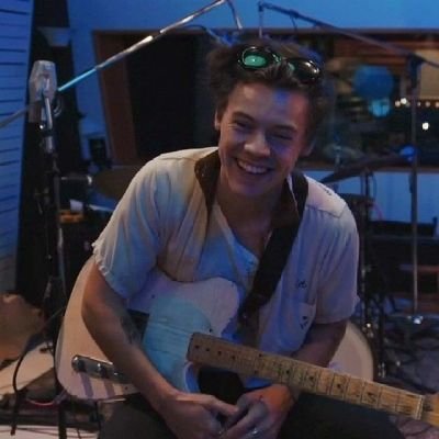 truobadors's profile picture. 