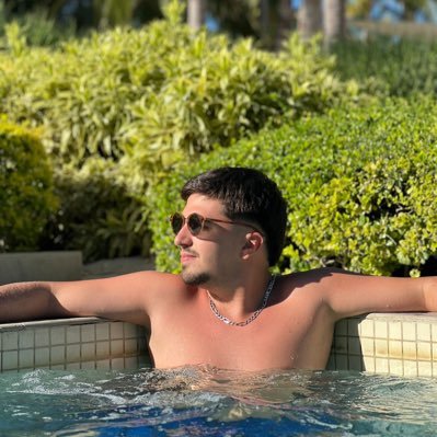 the eyes chico, they never lie