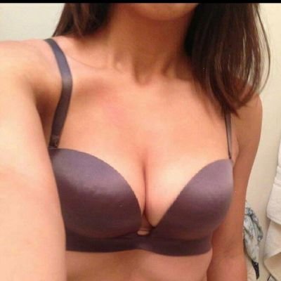 brenaluca870's profile picture. 