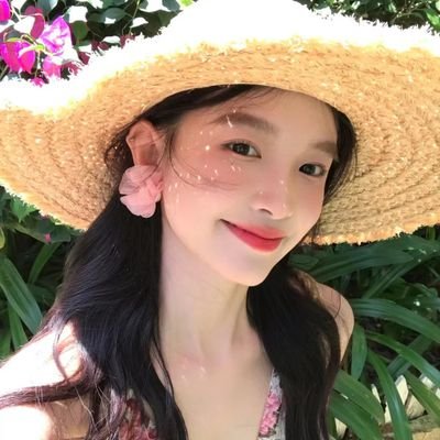 zhangyanqin2463's profile picture. 一个热爱中国美食、文化的可爱女孩，一起来涨粉呀💋