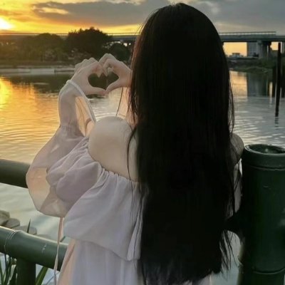 tatiana_tr28016's profile picture. Look! The morning light is shining on the earth, as if telling us: Don’t be afraid to pursue your dreams, go forward bravely! 🚀