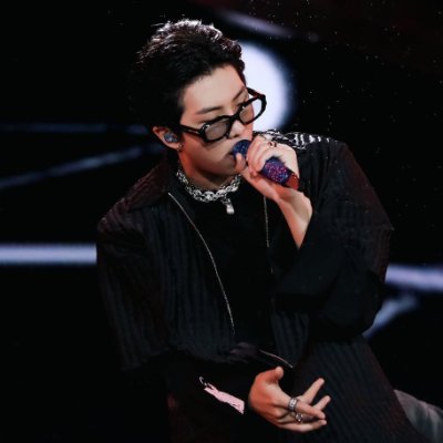 SugaSe7en's profile picture. Love all seven, but fighting hard for Kim Namjoon