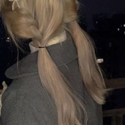 haikaburi_hime's profile picture. 身バレ防止のため顔出しNG