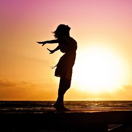 VH4G8FPtbY42046's profile picture. いつまで儲からないアフィリエイトに時間を浪費するつもりですか？！｜Xエリートアフィリなら、1日30分で月収6桁が可能！｜初めての収益はわずか30日で達成｜月収600万円超えの師匠に学んでいます：ご希望の方には紹介します｜誰でも取り組める稼ぎ方やマインドセットを発信中